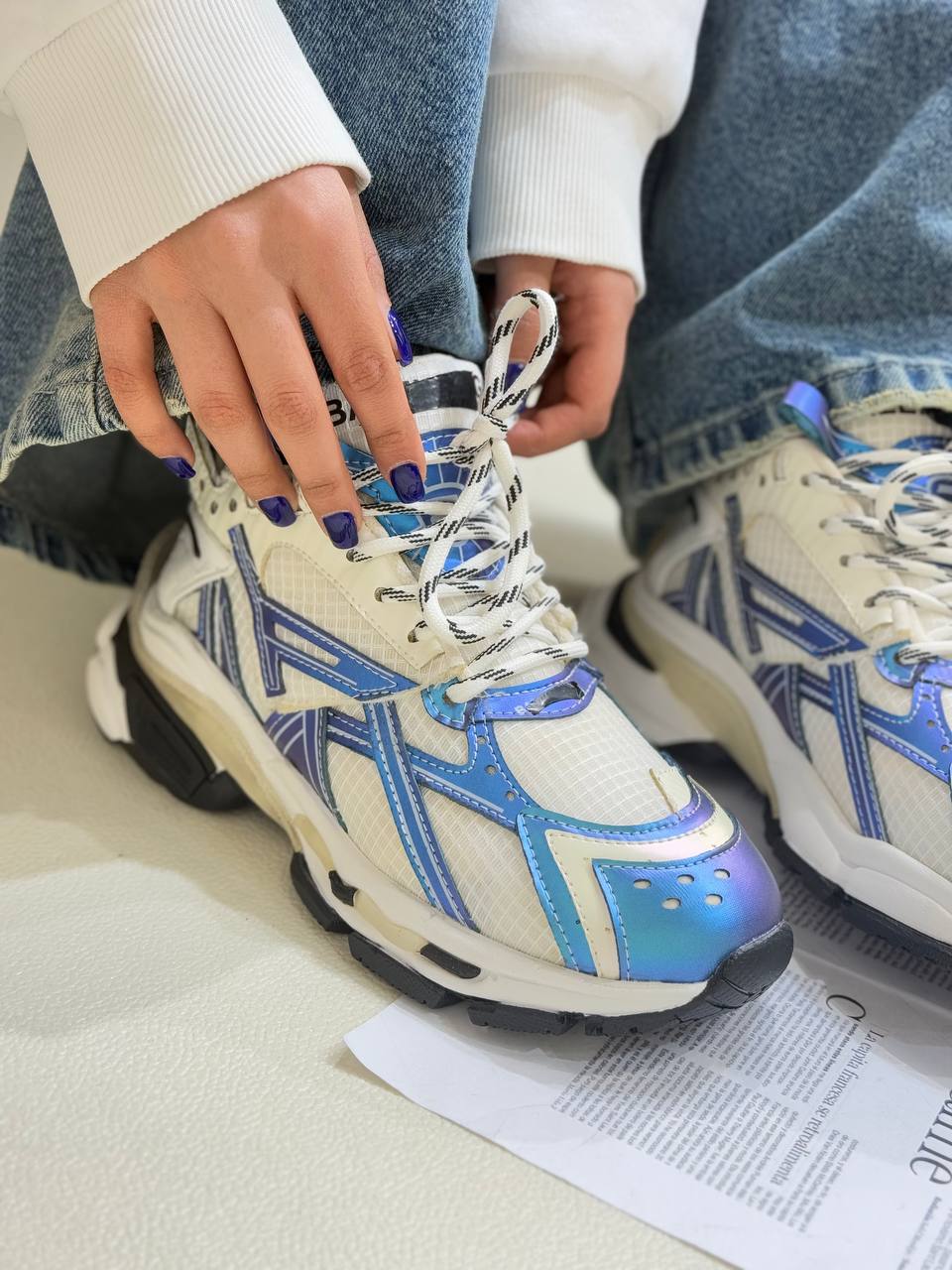 933 کتونی زنانه بالنسیا رانر balenciaga