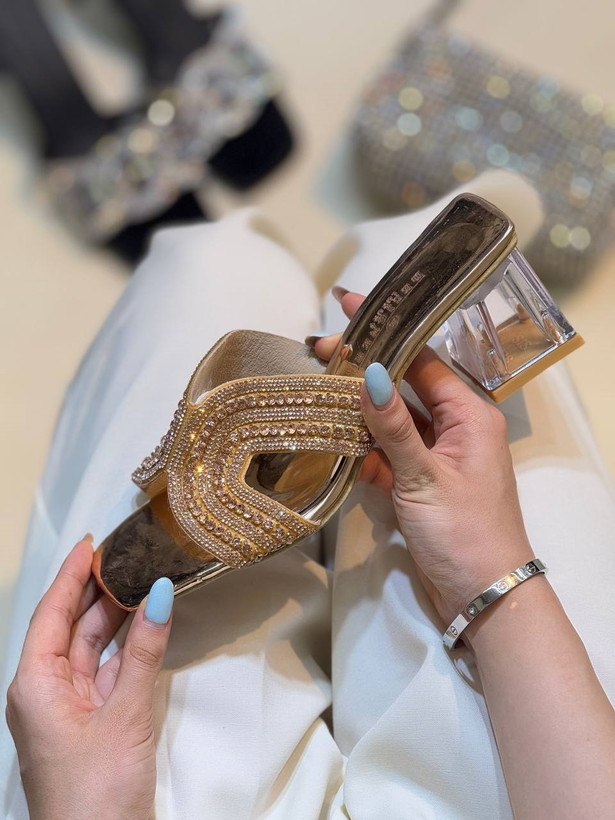 صندل پاشنه دار زنانه نگین درباری