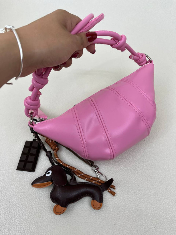 کیف پاسپورتی زنانه زارا طرح کروسان ZARA کد 1534