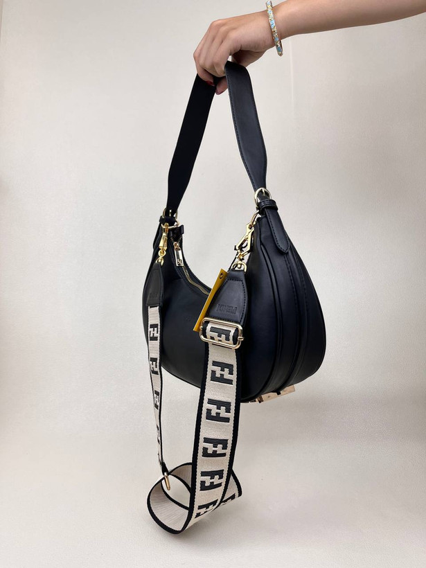کیف زنانه پاسپورتی فندی وارداتی Fendi کد 1346