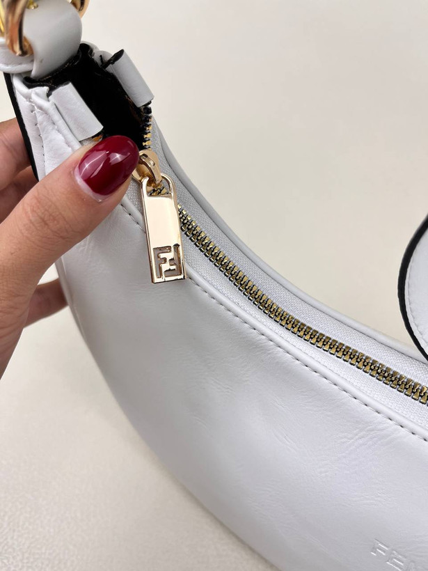 کیف زنانه پاسپورتی فندی وارداتی Fendi کد 1346