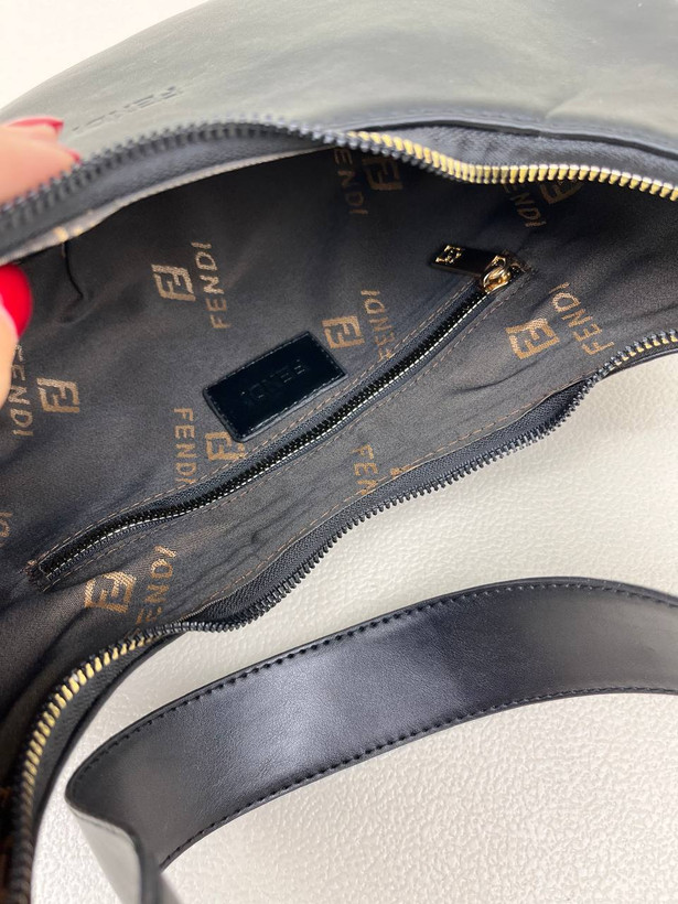 کیف زنانه پاسپورتی فندی وارداتی Fendi کد 1346