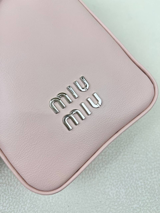 کیف زنانه پاسپورتی میو میو رو سگک MIU MIU کد 1651