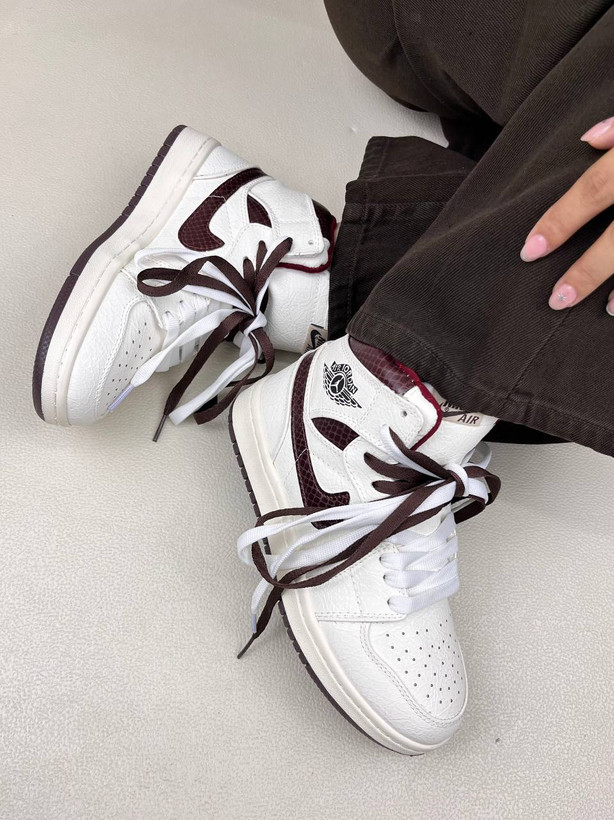 کتونی ونس زنانه ساقدار ایر جردن 1 اما مانیر 1 NIKE AIR JORDAN کد 912