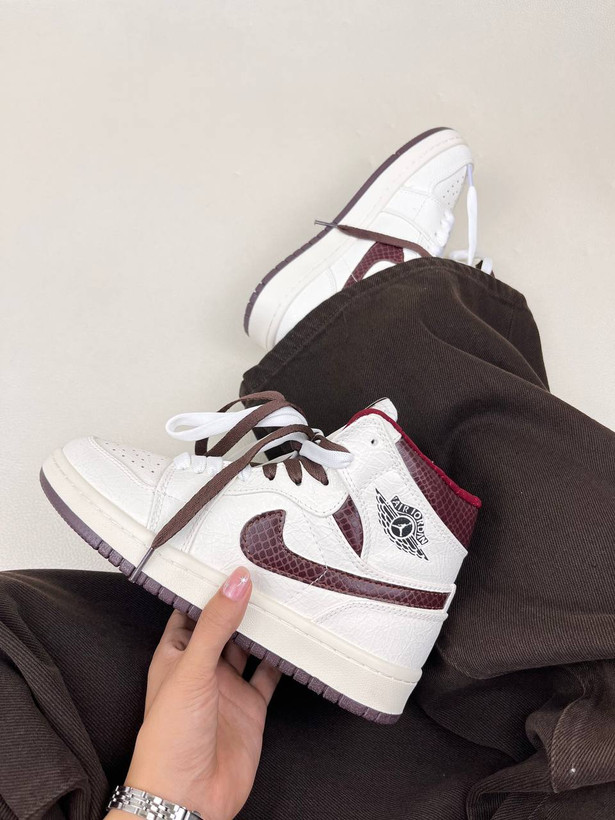 کتونی ونس زنانه ساقدار ایر جردن 1 اما مانیر 1 NIKE AIR JORDAN کد 912