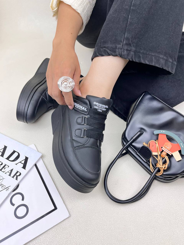 کتونی زنانه لژ مخفی همتا 8 سانت فشیون بند کشی FASHION کد : 250