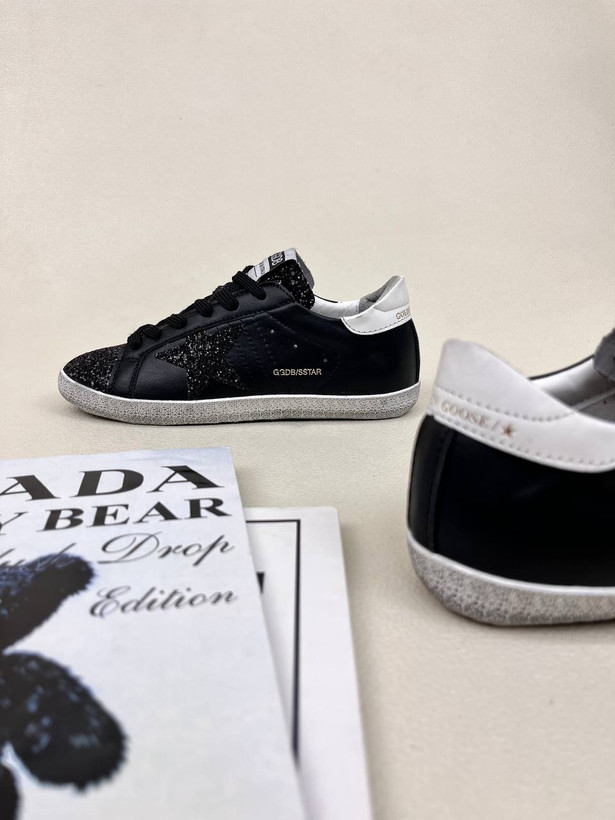کتونی ونس زنانه گولدن گوس اس استار GOLDEN GOOSE SSTAR کد 1661
