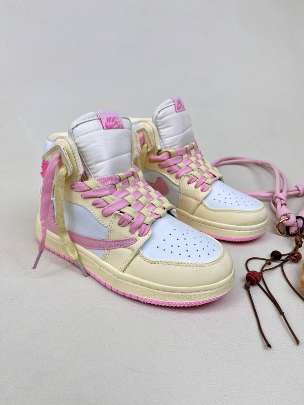 کتونی ساقدار زنانه ایر جردن وان لو اسکات تراویس نایک AIR jordan 1 low Travis Scott کد 912