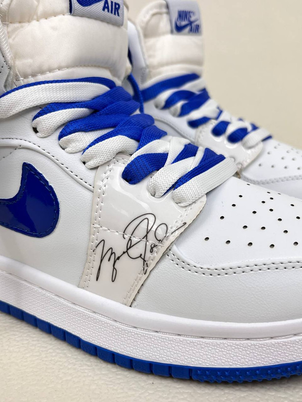 کتونی ساقدار زنانه ایر جردن 1 امضا شیکاگو کینگ بلو 1 NIKE AIR JORDAN کد 912