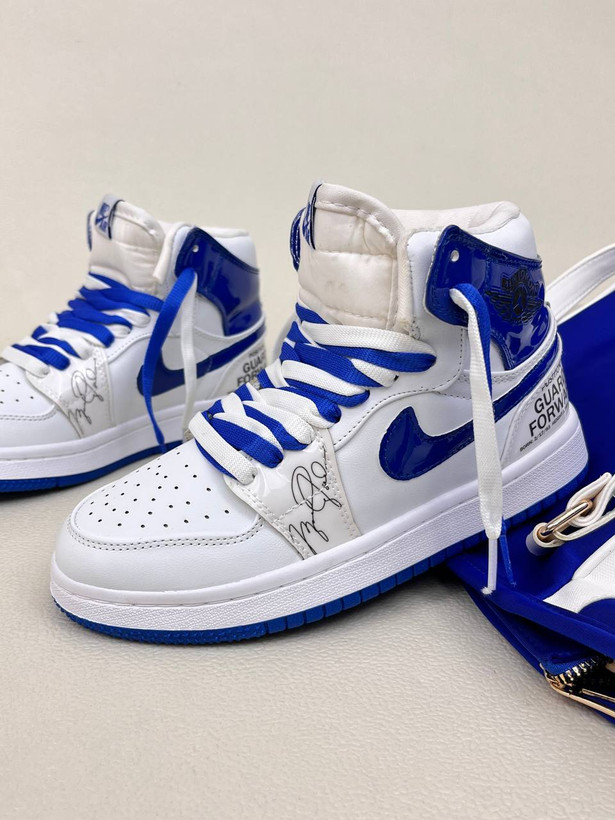 کتونی ساقدار زنانه ایر جردن 1 امضا شیکاگو کینگ بلو 1 NIKE AIR JORDAN کد 912