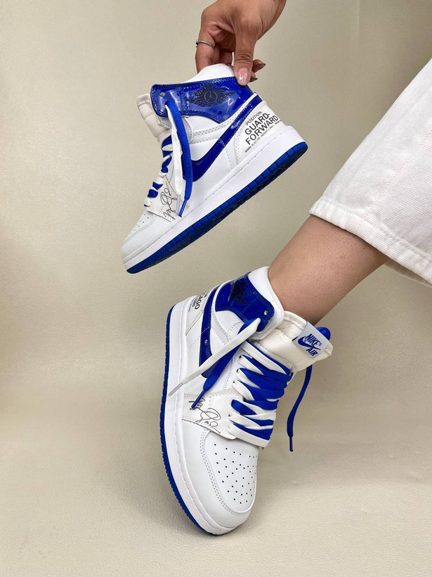 کتونی ساقدار زنانه ایر جردن 1 امضا شیکاگو کینگ بلو 1 NIKE AIR JORDAN کد 912