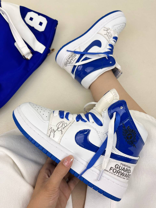 کتونی ساقدار زنانه ایر جردن 1 امضا شیکاگو کینگ بلو 1 NIKE AIR JORDAN کد 912