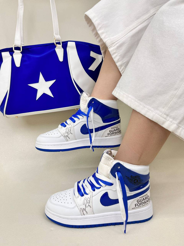 کتونی ساقدار زنانه ایر جردن 1 امضا شیکاگو کینگ بلو 1 NIKE AIR JORDAN کد 912