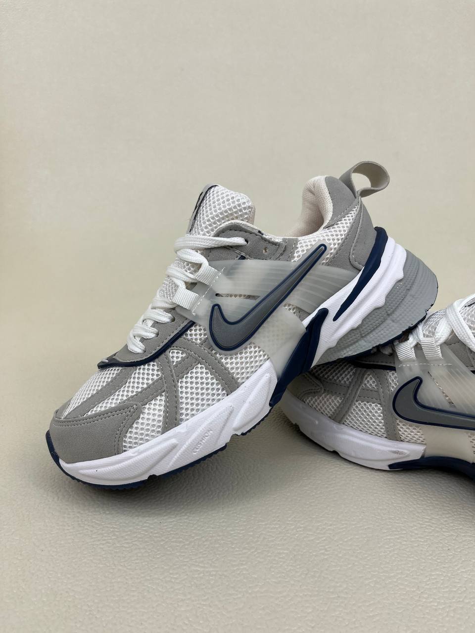 کتونی ونس زنانه نایکی وی تو کی راننینگ NIKE V2K RUNNING کد 1144